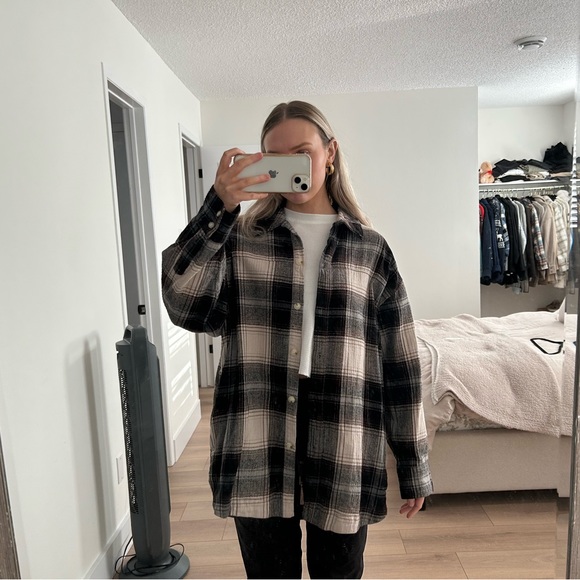 H&M Flannel Shirt - Picture 1 of 2